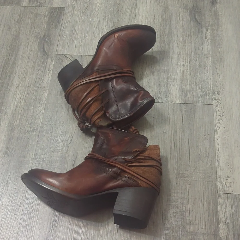 Freebird Casey Boots - Picture 8 of 12
